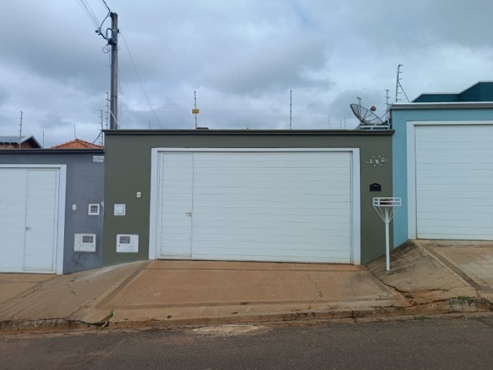 Rua Tadeu Zaglobinsk Venturelli, n.º 272